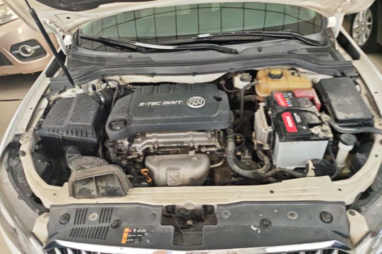 别克 英朗 2017款 15N 自动精英型局部细节24