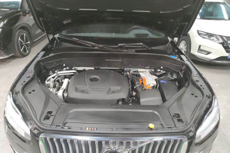 沃尔沃XC90新能源 2023款 T8 RECHARGE 智尊豪华版 7座机舱底盘24