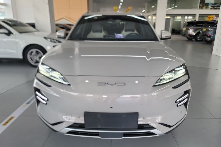 比亚迪 宋PLUS新能源 2023款 冠军版 EV 605KM 旗舰PLUS车身外观2