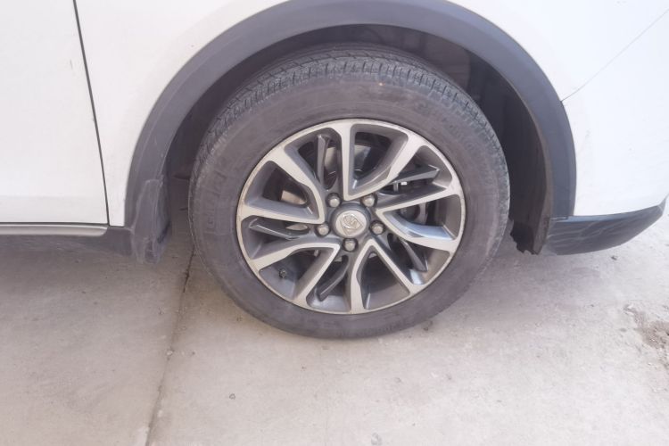 宝骏730 2017款 1.5T DCT旗舰型 7座 国V车身外观6007