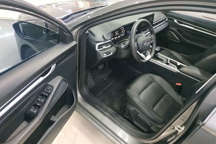 吉利汽车 帝豪 2022款 第4代 1.5L CVT尊贵型中控内饰20