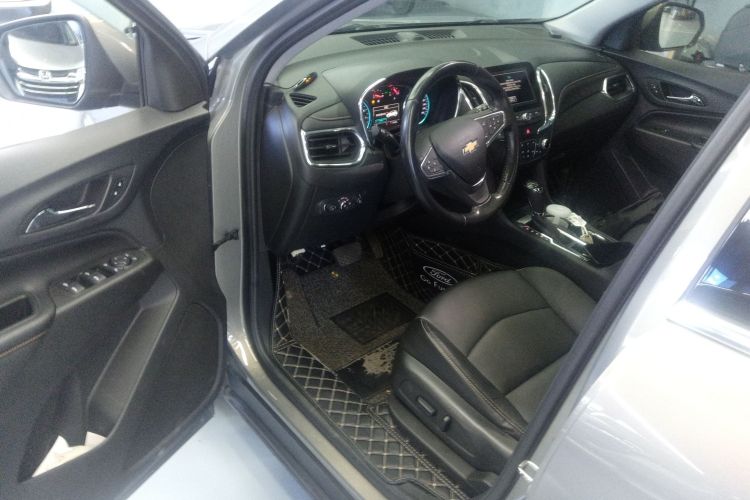 雪佛兰 探界者 2018款 535T 自动驭界版中控内饰7003