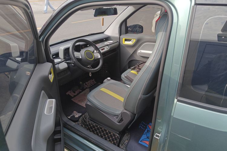 五菱汽车 宏光MINIEV 2022款 GAMEBOY 200km 玩咖款 磷酸铁锂中控内饰19