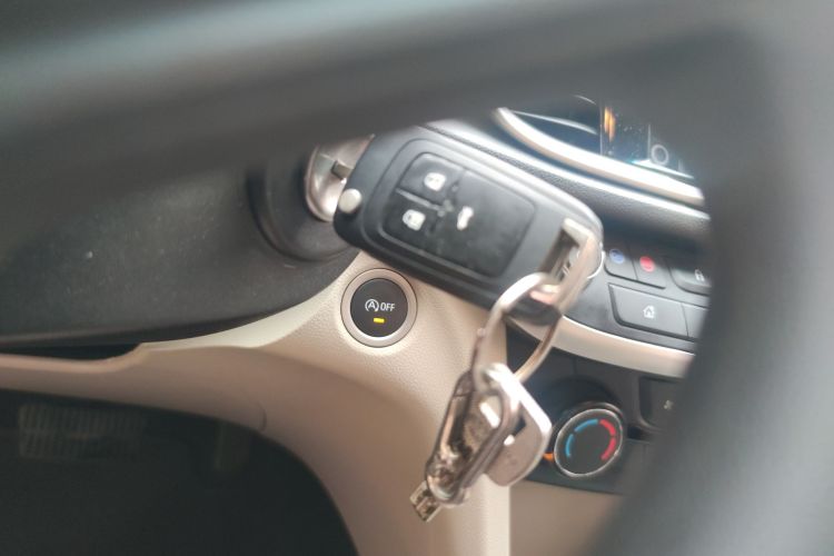 别克 英朗 2021款 典范 1.5L 自动精英型中控内饰7001