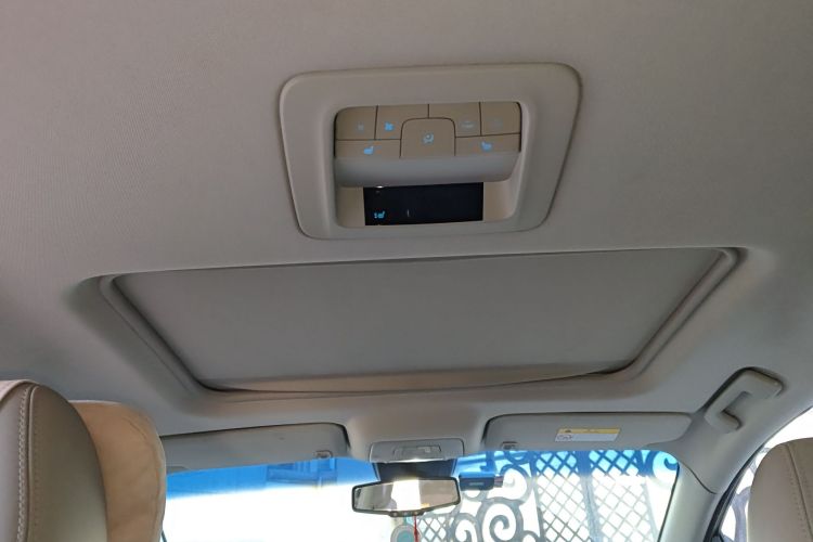 别克GL8 2014款 3.0L GT豪华商务豪雅版局部细节22