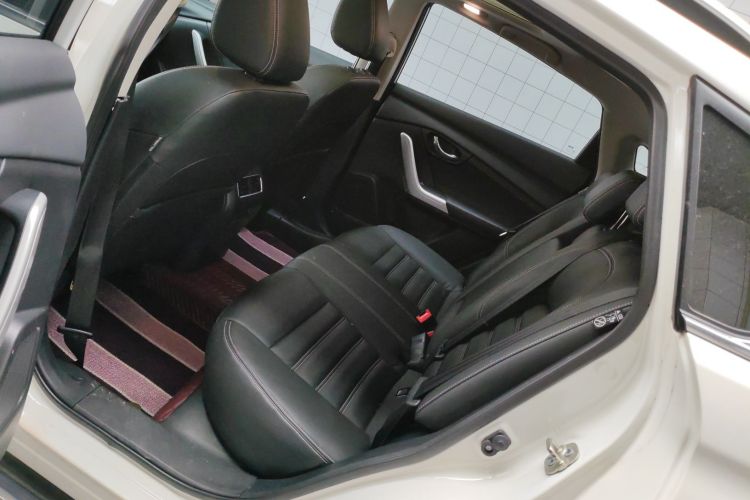 启辰T90 2020款 2.0L CVT智联畅行版中控内饰7004