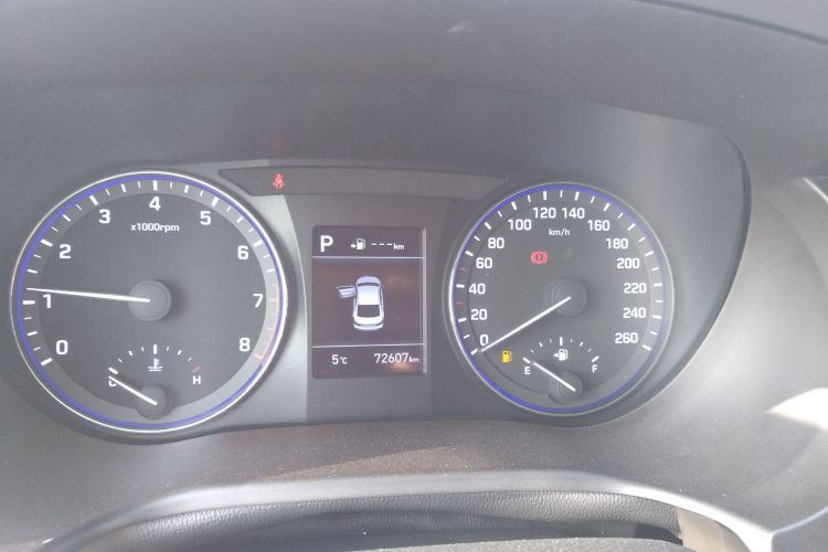 现代 名图 2017款 1.6T 自动智能型GLS 国V中控内饰14