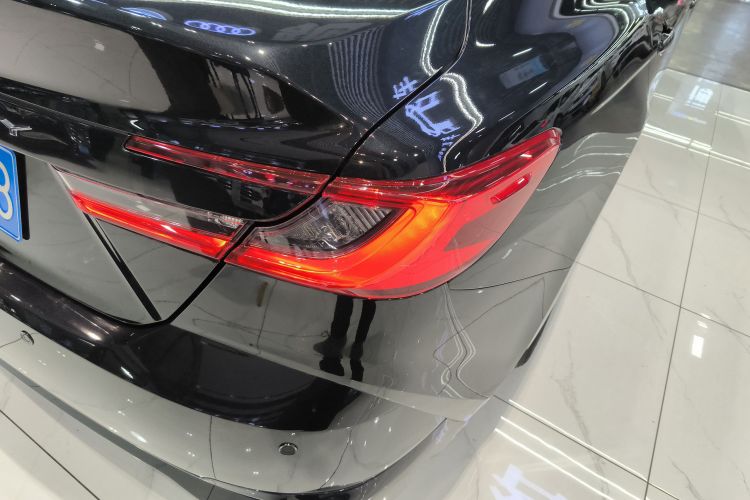 丰田 凯美瑞 2024款 2.0E 精英版车身外观6006