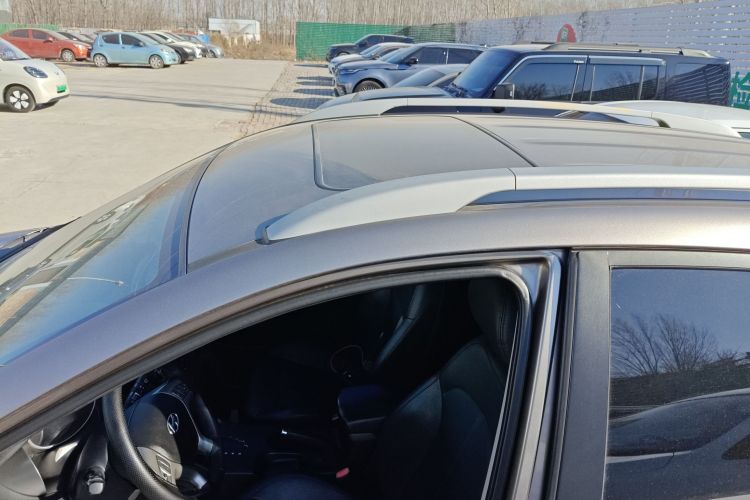 北京现代ix35 2013款 2.0L 自动两驱智能型GLS 国IV局部细节57