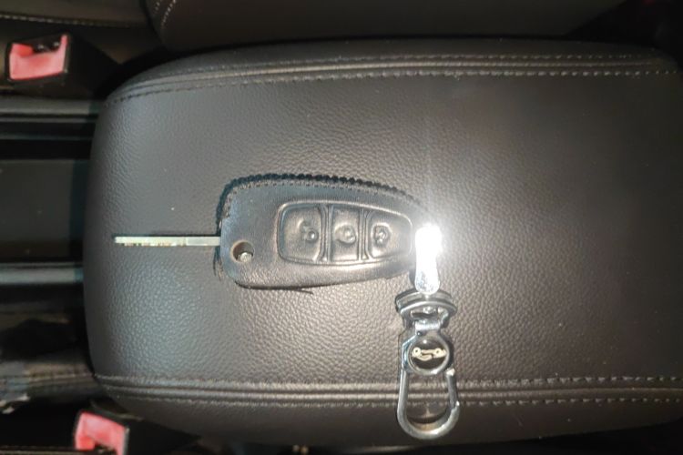 福特 福克斯 2015款 两厢 EcoBoost 125 自动超能风尚型中控内饰11