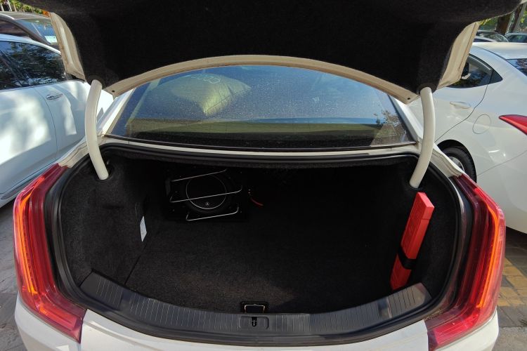 凯迪拉克XTS 2018款 28T 技术型机舱底盘23