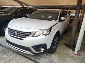 标致5008 2019款 改款 360THP 5座领先版