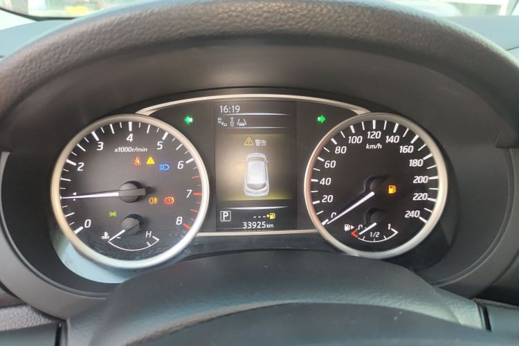 日产 骐达TIIDA 2021款 1.6L CVT智行版中控内饰14