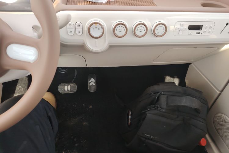 奔腾小马 2026款 222km 萌趣马 Plus中控内饰18