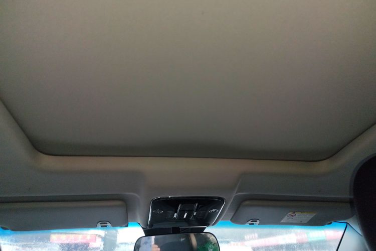 捷途X70 2023款 1.5T 手动超越版 7座中控内饰22