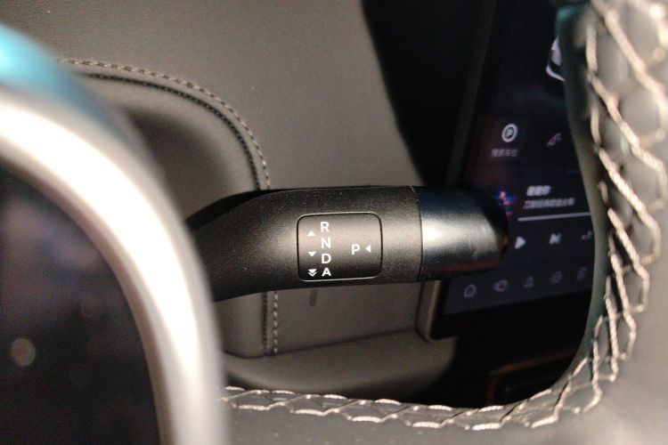 理想汽车 理想L6 2025款 Max 智能焕新版中控内饰18