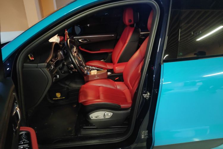 保时捷 2020款 Macan 2.0T中控内饰19