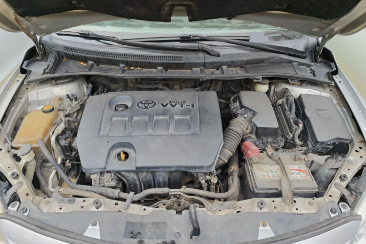 丰田 卡罗拉 2011款 1.6L 自动GL局部细节24