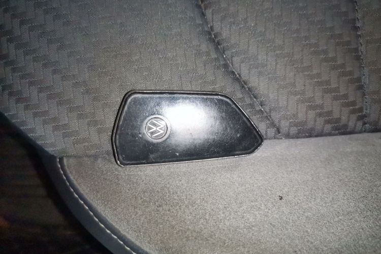 大众 途岳 2019款 280TSI 两驱R-Line 国V中控内饰7001