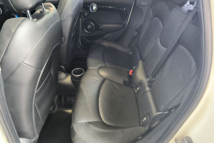 MINI 2016款 2.0T COOPER S 五门版中控内饰7004