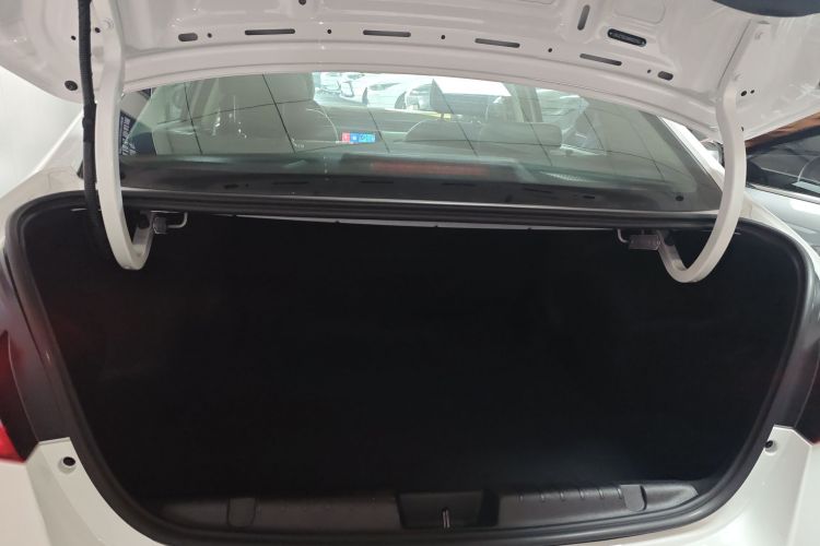 奇瑞新能源 艾瑞泽e 2024款 405km 出行版机舱底盘23