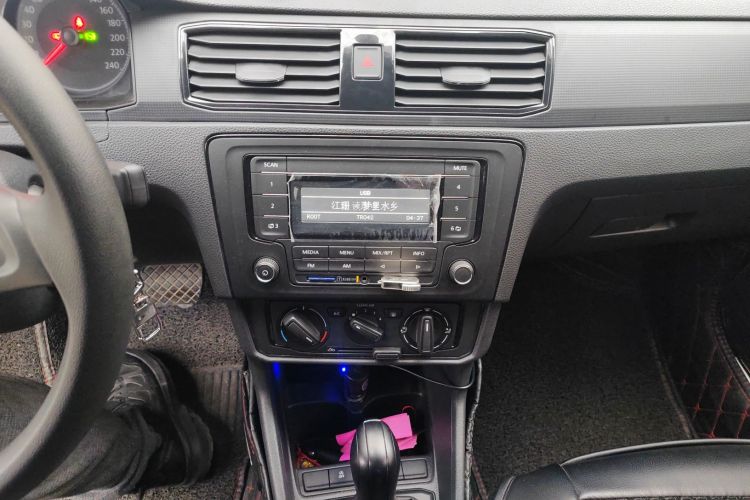 大众 桑塔纳 2019款 1.5L 自动风尚版 国VI中控内饰16