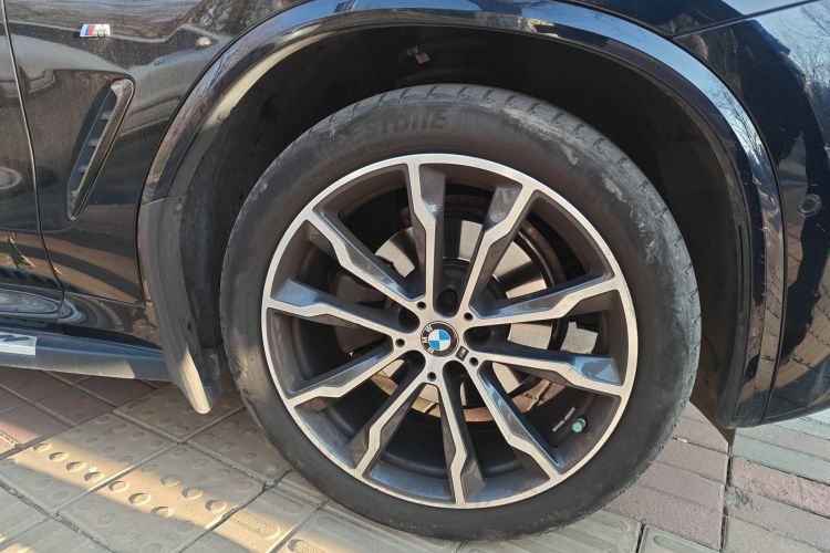 宝马X3 2023款 xDrive30i 领先型 M曜夜套装车身外观10