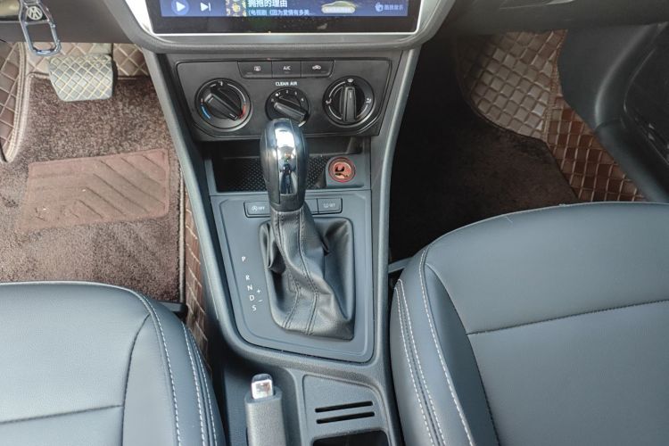 大众 2019款 朗逸启航 1.5L 自动风尚版 国VI中控内饰18