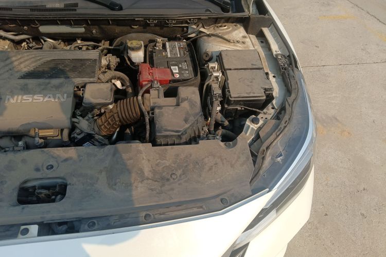 日产 轩逸 2020款 1.6L XL CVT悦享版机舱底盘26