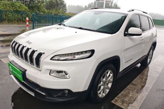 Jeep 自由光 2017款 2.0L 优越版