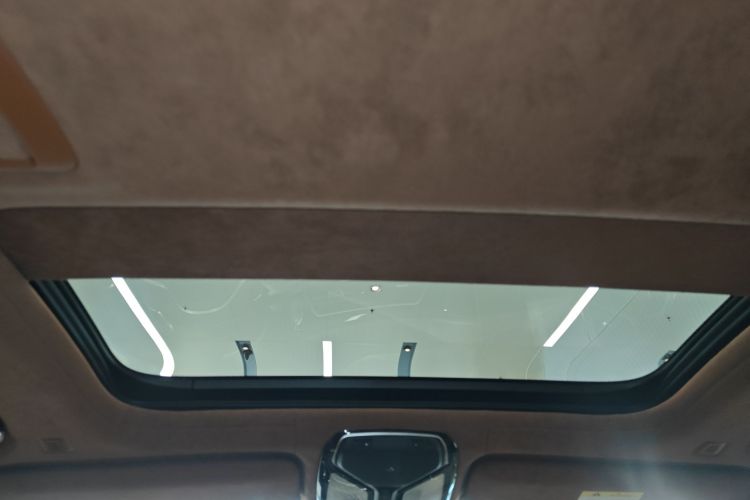 宝马7系 2018款 740Li xDrive 尊享型 M运动套装中控内饰22