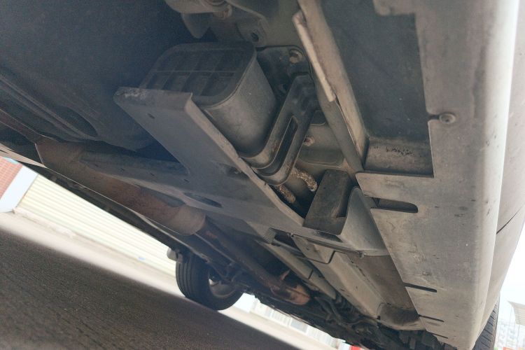 陆风X7 2016款 2.0T 全景尊贵版局部细节9002