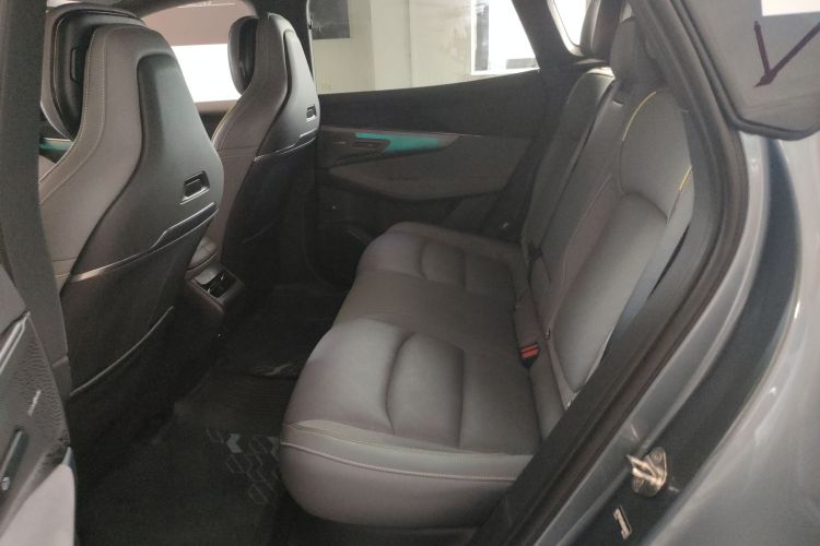 领克08 EM-P 2025款 220km 四驱性能Halo中控内饰7004