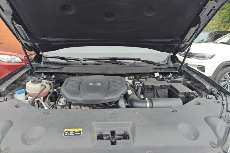 红旗HS5 2023款 2.0T 四驱旗享Pro版局部细节24