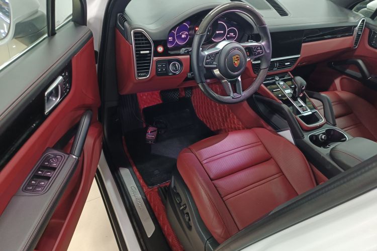 保时捷 2022款 Cayenne 3.0T 铂金版中控内饰7003