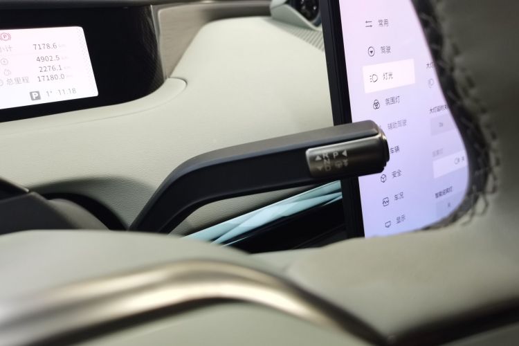 星途 星纪元 ES 2025款 增程 Pro 高速辅助驾驶中控内饰18