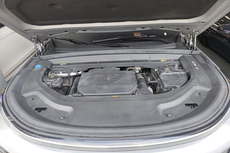 理想汽车 理想L8 2023款 Pro机舱底盘24