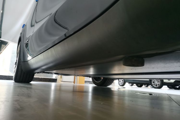 特斯拉 Model Y 2024款 后轮驱动版机舱底盘29