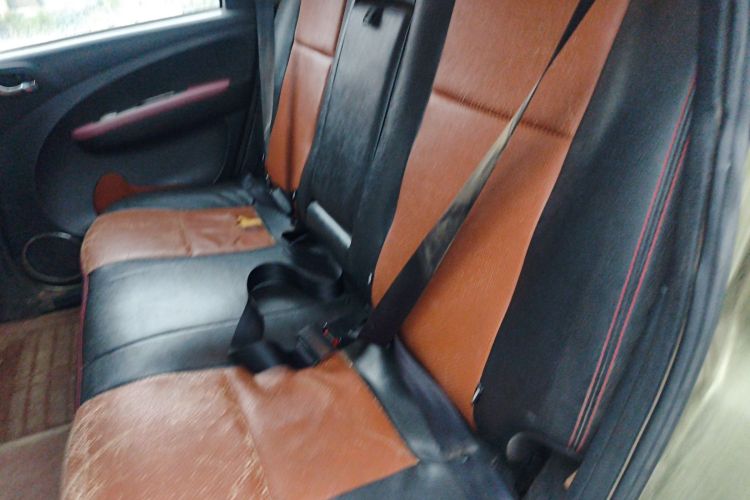 东风风行 景逸X5 2015款 1.6L 手动尊享型中控内饰21