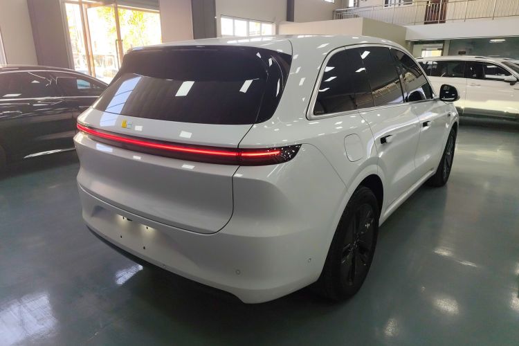理想汽车 理想L6 2024款 Pro车身外观7