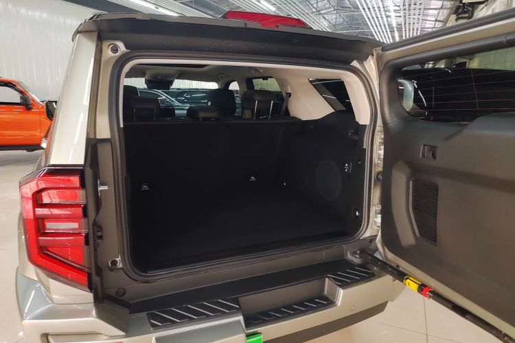 坦克400新能源 2024款 Hi4-T 越野版机舱底盘23