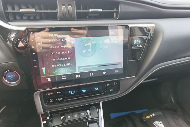 丰田 卡罗拉 2017款 改款双擎 1.8L E-CVT精英版中控内饰16