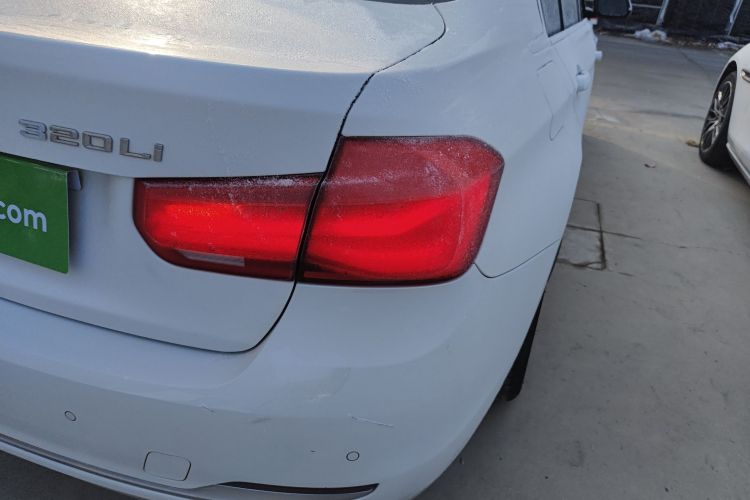 宝马3系 2018款 320Li 时尚型车身外观9