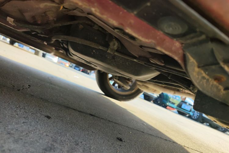 丰田 威驰 2011款 1.6L GL-i 天窗版 AT局部细节9003