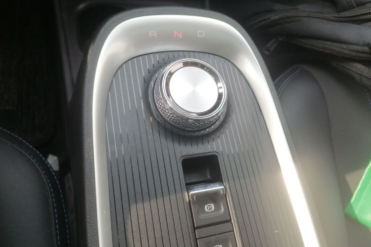 欧拉好猫 2021款 400km标准续航 维纳斯版 磷酸铁锂中控内饰18