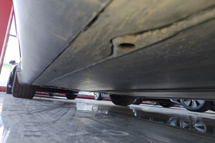 特斯拉 Model Y 2022款 改款 后轮驱动版局部细节9001