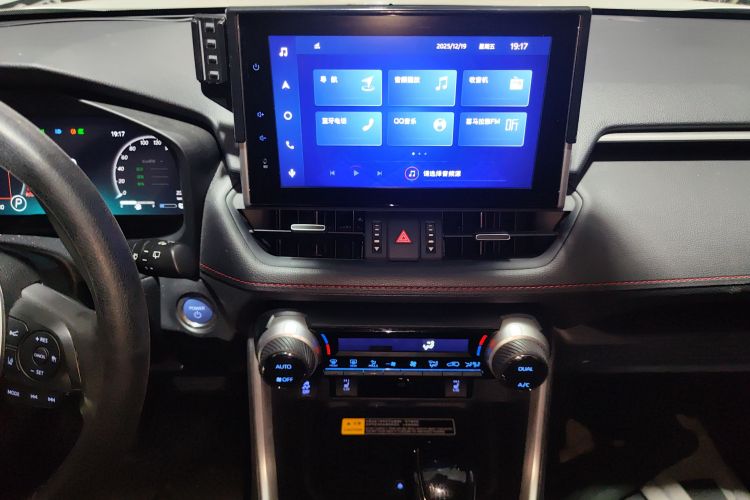 丰田 RAV4荣放双擎E+ 2021款 2.5L 四驱旗舰Pro中控内饰16