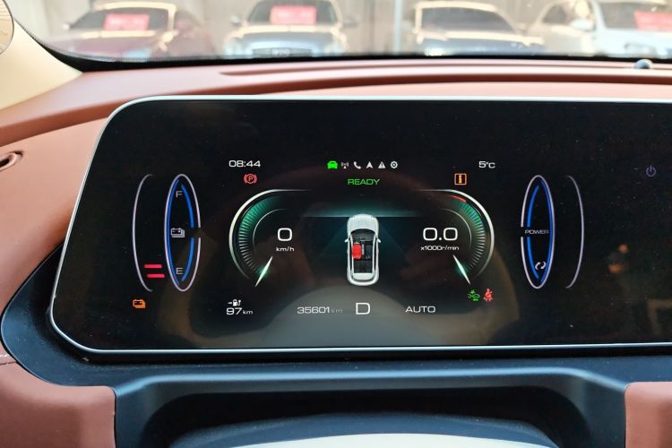 欧拉好猫 2022款 莫兰迪版 400km标准续航 尊贵型 磷酸铁锂中控内饰14