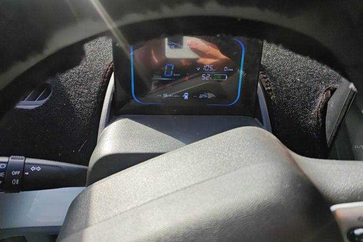 长安启源 长安Lumin 2023款 205km 香沁款中控内饰14