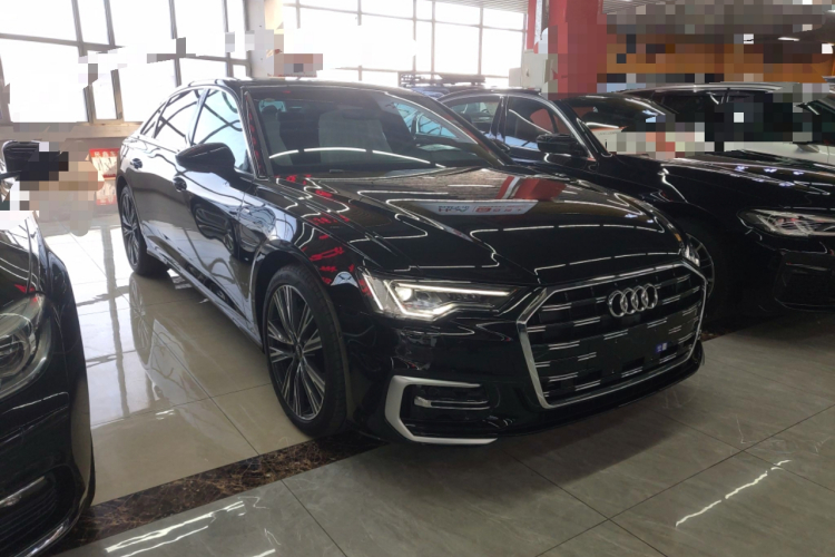 奥迪A6L 2025款 改款 45 TFSI 臻选动感型车身外观3